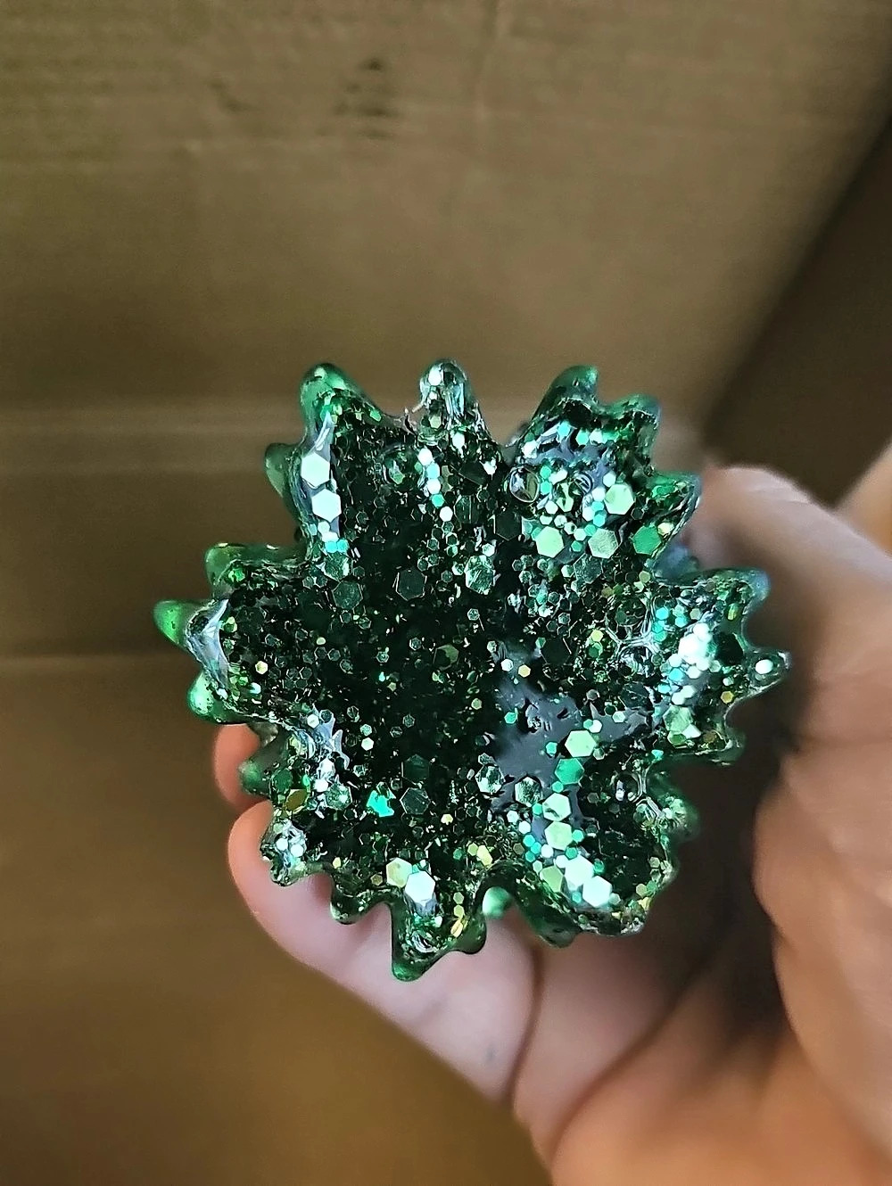 Hand Crafted 4" Green Resin Christmas Tree Figurine Decor - Picture 5 of 5